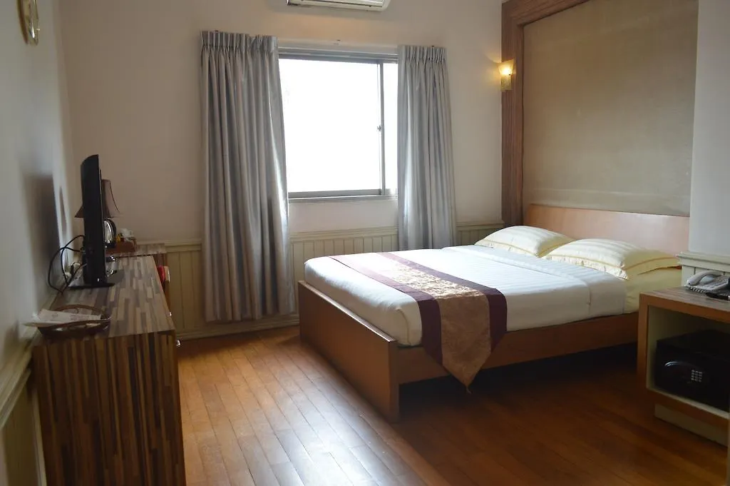 Hotel 63 Yangón Birmania